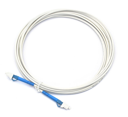 ความสูญเสียการใส่ที่ต่ํา LC Patch Cord ไฟเบอร์เคเบิล Duplex Simplex สีขาว Jacket สายเชื่อมสีฟ้า