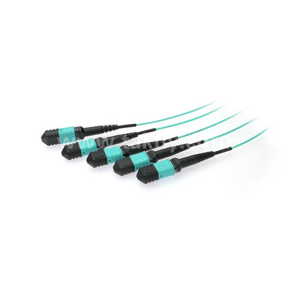 MPO/MTP Fanout Cable PLC Splitter 1x4 SM/MM สายใยออฟติกสําหรับศูนย์ข้อมูล FTTX