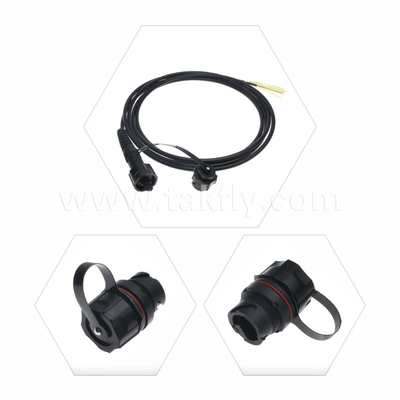 SM/MM MPO Pigtail Patch Cord MTP คาเบิ้ลกระดาน ODVA-MPO/MTP กันน้ําสําหรับศูนย์ข้อมูล FTTX