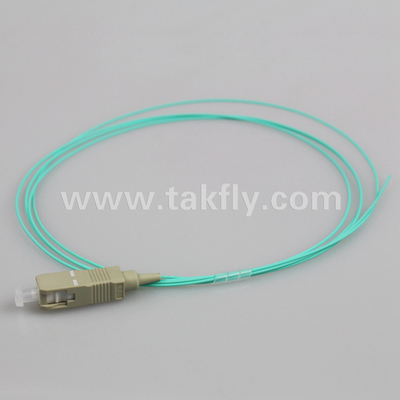 SC UPC 0.9mm SX OM3 สายไฟเบอร์ออปติก Pigtail 1.5M ด้วยความสูญเสียการคืนสูง UPC SM≥50dB และความสูญเสียการแทรกต่ํา ≤0.3dB