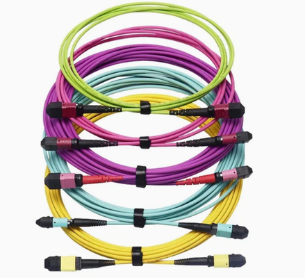 สายไฟฟ้าไฟฟ้า FTTH แพทช์คอร์ด ทรังเคเบิล พีวีซี วัสดุแพนลท์ MPO สายไฟฟ้า