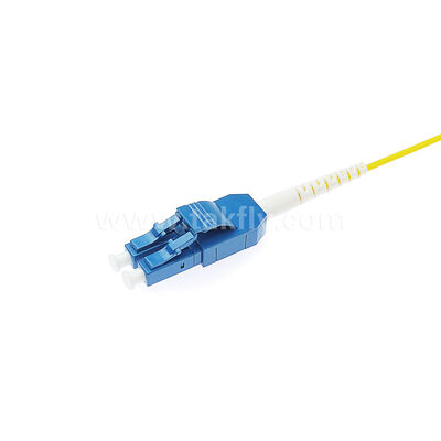 การประหยัดพื้นที่ LC-LC Uniboot Patch Cord สําหรับสายไฟความหนาแน่นสูง