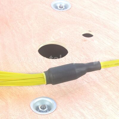 สายพับไฟเบอร์ออปติก 48Cores SC-SC Pre-terminated Breakout Patchcord สําหรับศูนย์ข้อมูลโทรคมนาคม