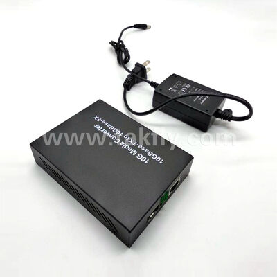 10G Gigabit Unmanaged Fiber Media Converter การขยายเครือข่ายกลุ่มทํางานที่ประหยัด การป้องกันโดดเดี่ยวและการบํารุงรักษาง่าย