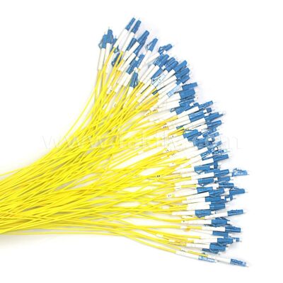 สายพับไฟเบอร์ออปติก 96Cores LC-LC ปิดก่อน Breakout Patchcord สําหรับศูนย์ข้อมูลโทรคมนาคม