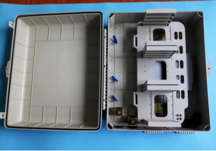 FTKS-1805-96A 96 พอร์ตกล่องเลิกจ้างไฟเบอร์สำหรับการสร้างเครือข่ายการสื่อสาร FTTx จากประเทศจีน