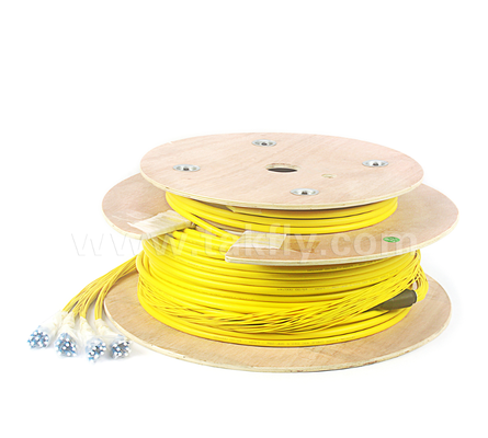 48-Core LC-LC Pre-terminated Breakout Patch Cord หนาแน่นสูง, การตั้งค่า Breakout ตามสั่ง (Fiber Bare / 0.9mm / 2.0mm / 3.0mm) สําหรับศูนย์ข้อมูลและการใช้งานภายใน / นอก