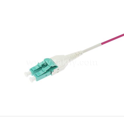 สายแพทช์ไฟเบอร์ออปติก LC Uniboot – หนึ่งหลอดสองแกน, ขั้วคงที่, โครงสร้างกะทัดรัด, ลดระดับเสียงสายเคเบิลลงครึ่งหนึ่งสำหรับการเดินสายความหนาแน่นสูง