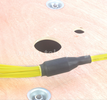 48-Core SC-SC Pre-terminated Breakout Patch Cord หน่วยความหนาแน่นสูง, การตั้งค่า Breakout Custom (Bare Fiber / 0.9mm / 2.0mm / 3.0mm) สําหรับศูนย์ข้อมูลและการใช้งานภายใน / นอก