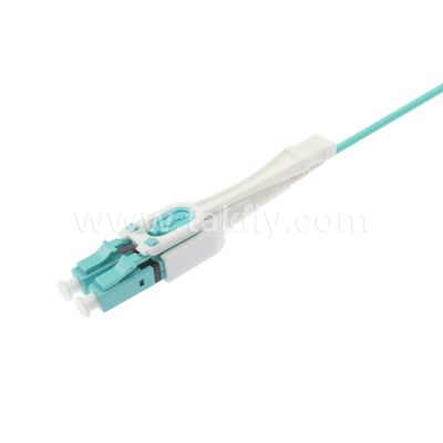 MPO/MTP Patchcord Fanout Uniboot LC Multimode OM3 Breakout สายไฟเบอร์ออปติกสําหรับศูนย์ข้อมูล