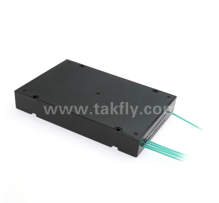 1×4 MPO/MTP OM3 PLC Splitter ผ่าตัดไฟเบอร์หลายเส้นความหนาแน่นสูงสําหรับศูนย์ข้อมูล