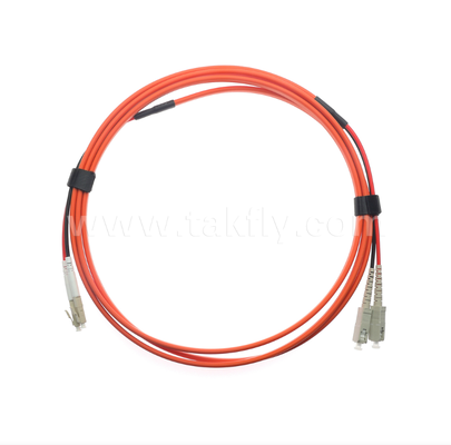 สายแพทช์ไฟเบอร์ออปติกแบบดูเพล็กซ์ SC-UPC เป็น LC-UPC OM1 แบบแบน 2.0 มม. สีส้ม