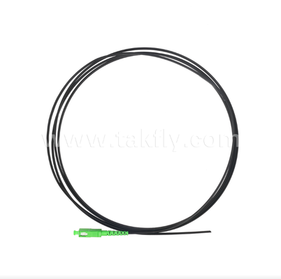SC/APC FTTH สายดรอปไฟเบอร์ออปติกแบบแบนสำหรับภายนอกอาคาร – แบบซิมเพล็กซ์, แบบต่อหัวสำเร็จรูป, ดีไซน์ป้องกันการสั่นสะเทือนสำหรับการติดตั้งภาคสนามที่รวดเร็ว