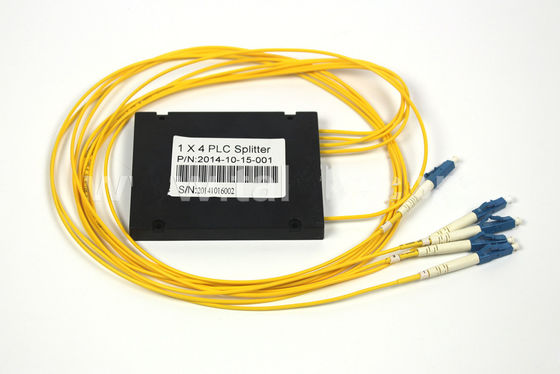 ABS 1 x 4 LC UPC SM ไฟเบอร์ออปติก PLC Splitter G657A1 2.0 มม. LSZH Fiber Cable