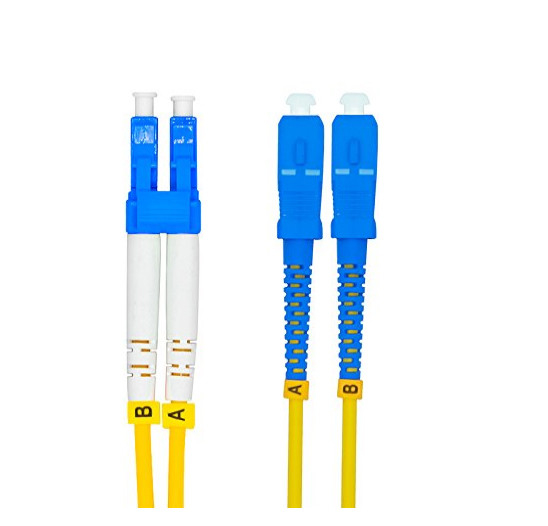 สายพัดพัดไฟเบอร์ออปติกเกรดโทรคมนาคม ด้วยความสูญเสีย <0.3dB UPC/APC การเคลือบสีฟ้า/สีเบจ