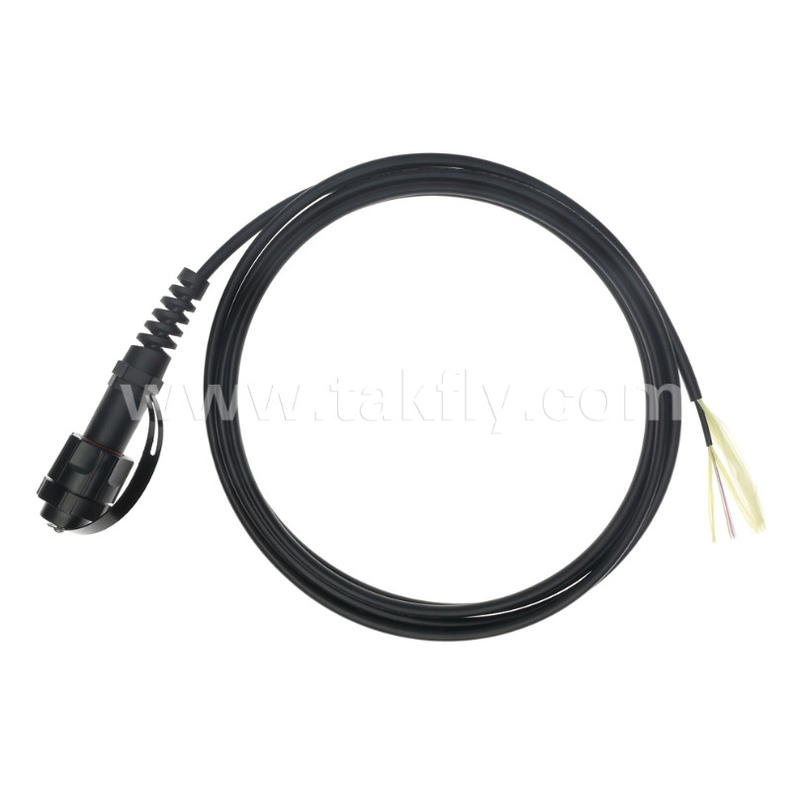 SM/MM MPO Pigtail Patch Cord MTP คาเบิ้ลกระดาน ODVA-MPO/MTP กันน้ําสําหรับศูนย์ข้อมูล FTTX