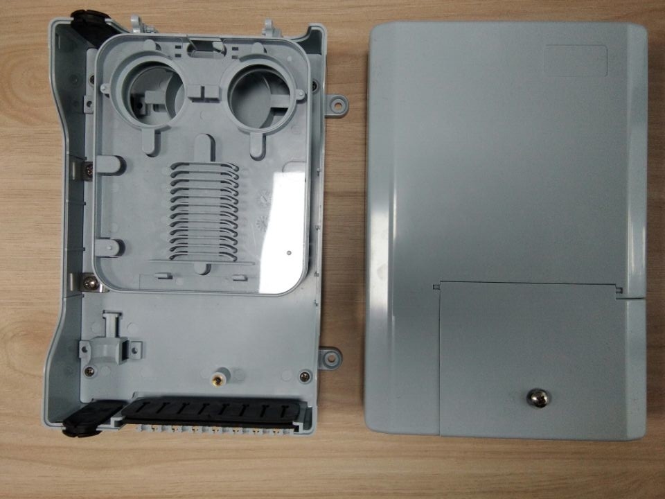 ตู้ปลายสายไฟฟ้าไฟเบอร์ออปติก FTTx 8-Port FTKS-1805-08G ความสูญเสียการใส่ต่ํา