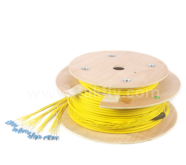 48-Core LC-LC Pre-terminated Breakout Patch Cord หนาแน่นสูง, การตั้งค่า Breakout ตามสั่ง (Fiber Bare / 0.9mm / 2.0mm / 3.0mm) สําหรับศูนย์ข้อมูลและการใช้งานภายใน / นอก