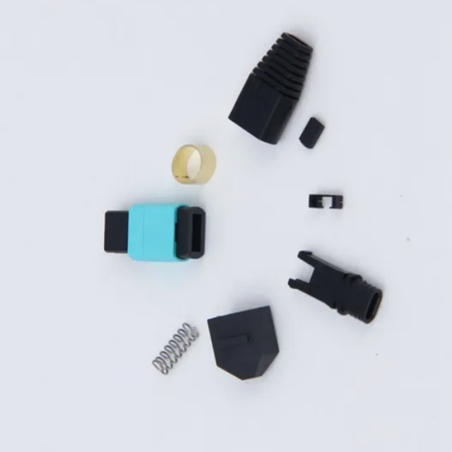 ตัวเชื่อมต่อ MPO (Multi-fiber Push On) เป็นตัวเชื่อมต่อแบบออปติคัลแบบหลายไฟเบอร์ความหนาแน่นสูง ออกแบบมาเพื่อการเชื่อมต่อไฟเบอร์ออปติกที่รวดเร็ว เชื่อถือได้ และขนาดกะทัดรัดในศูนย์ข้อมูลและเครือข่ายความเร็วสูง