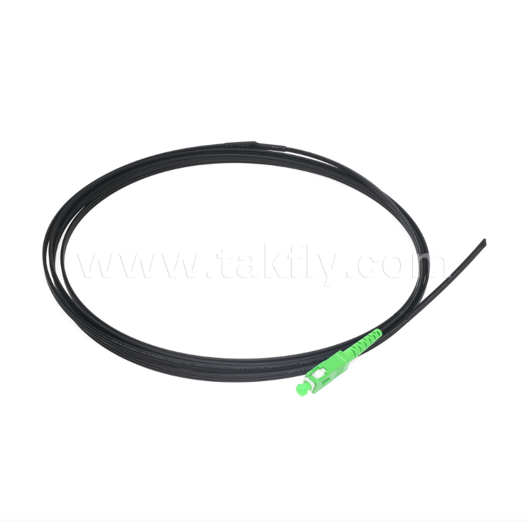 SC/APC FTTH สายดรอปไฟเบอร์ออปติกแบบแบนสำหรับภายนอกอาคาร – แบบซิมเพล็กซ์, แบบต่อหัวสำเร็จรูป, ดีไซน์ป้องกันการสั่นสะเทือนสำหรับการติดตั้งภาคสนามที่รวดเร็ว