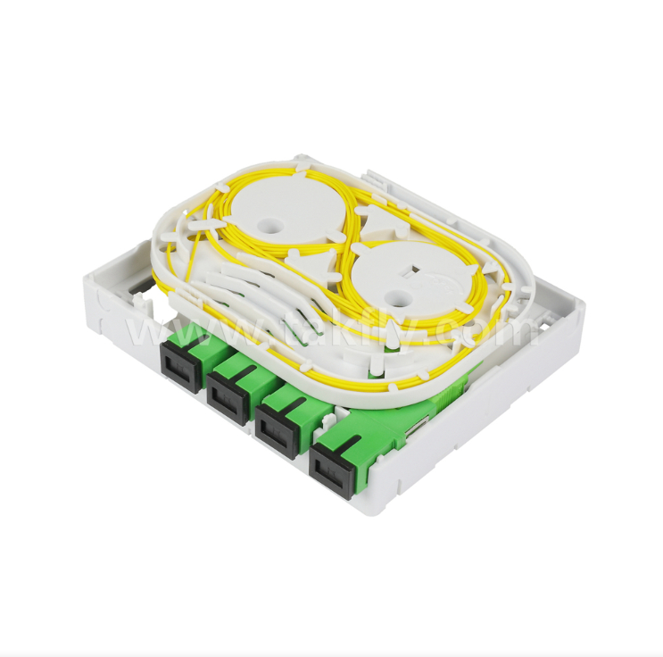 กล่องพักสายไฟเบอร์ออปติก TKS-1806-04D FTTH - สำหรับตั้งโต๊ะ/ติดผนัง, 4 พอร์ต, ภายในอาคาร, รองรับการเชื่อมต่อแบบหลอมและจัดการสายเคเบิล
